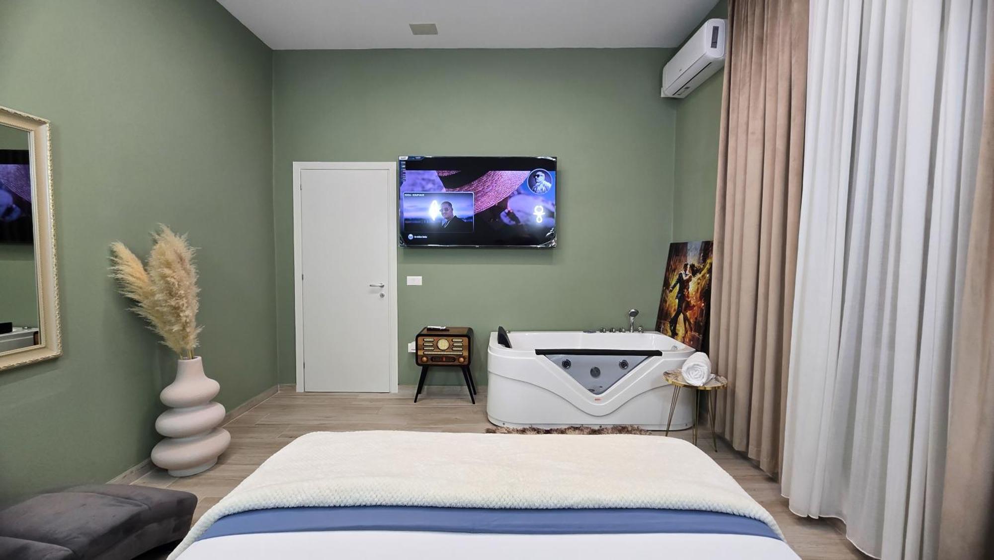 Center And Apartment Durres